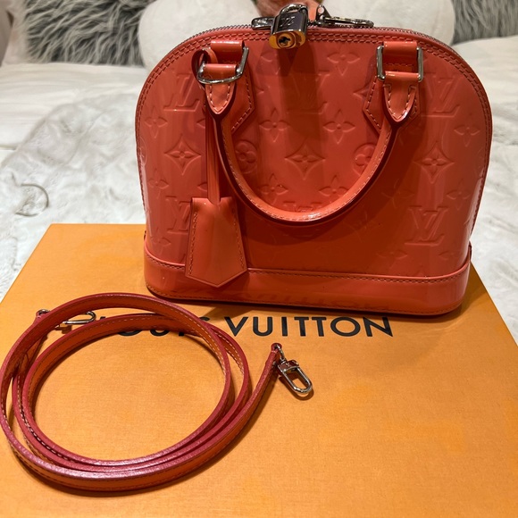 Louis Vuitton Alma BB in rare color - Picture 2 of 13